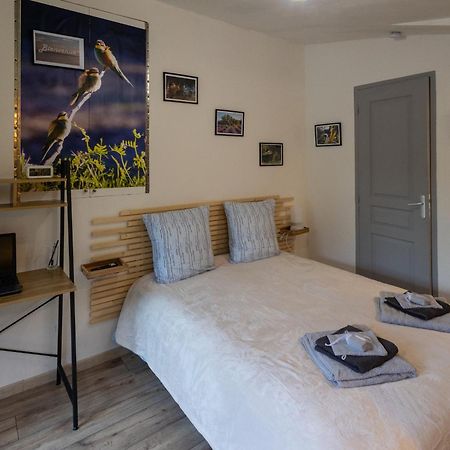 Studio Dans Le Luberon Céreste Exteriér fotografie
