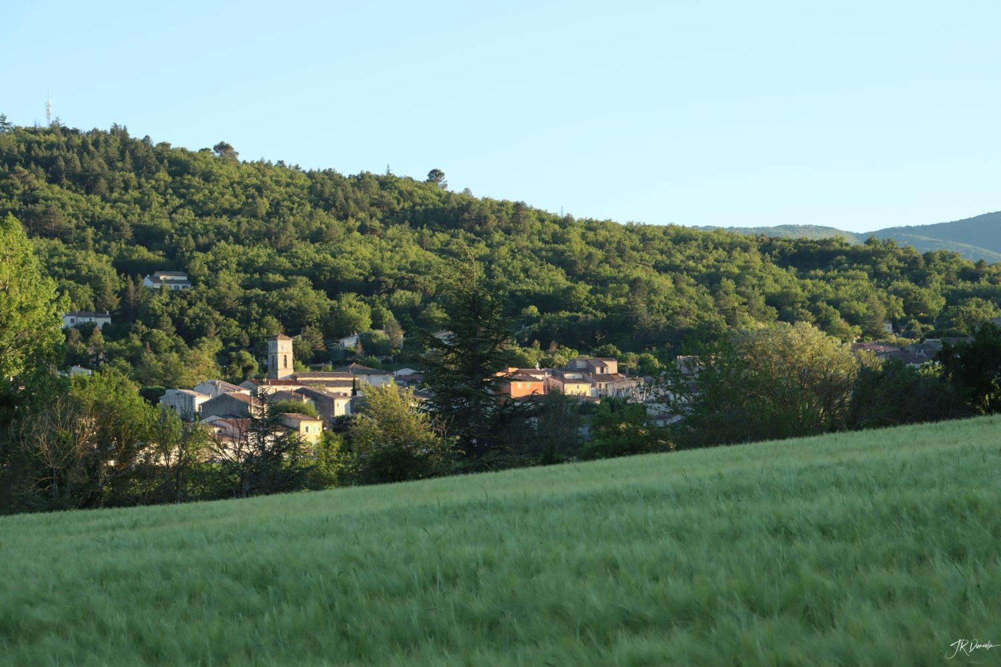 Studio Dans Le Luberon Céreste Exteriér fotografie