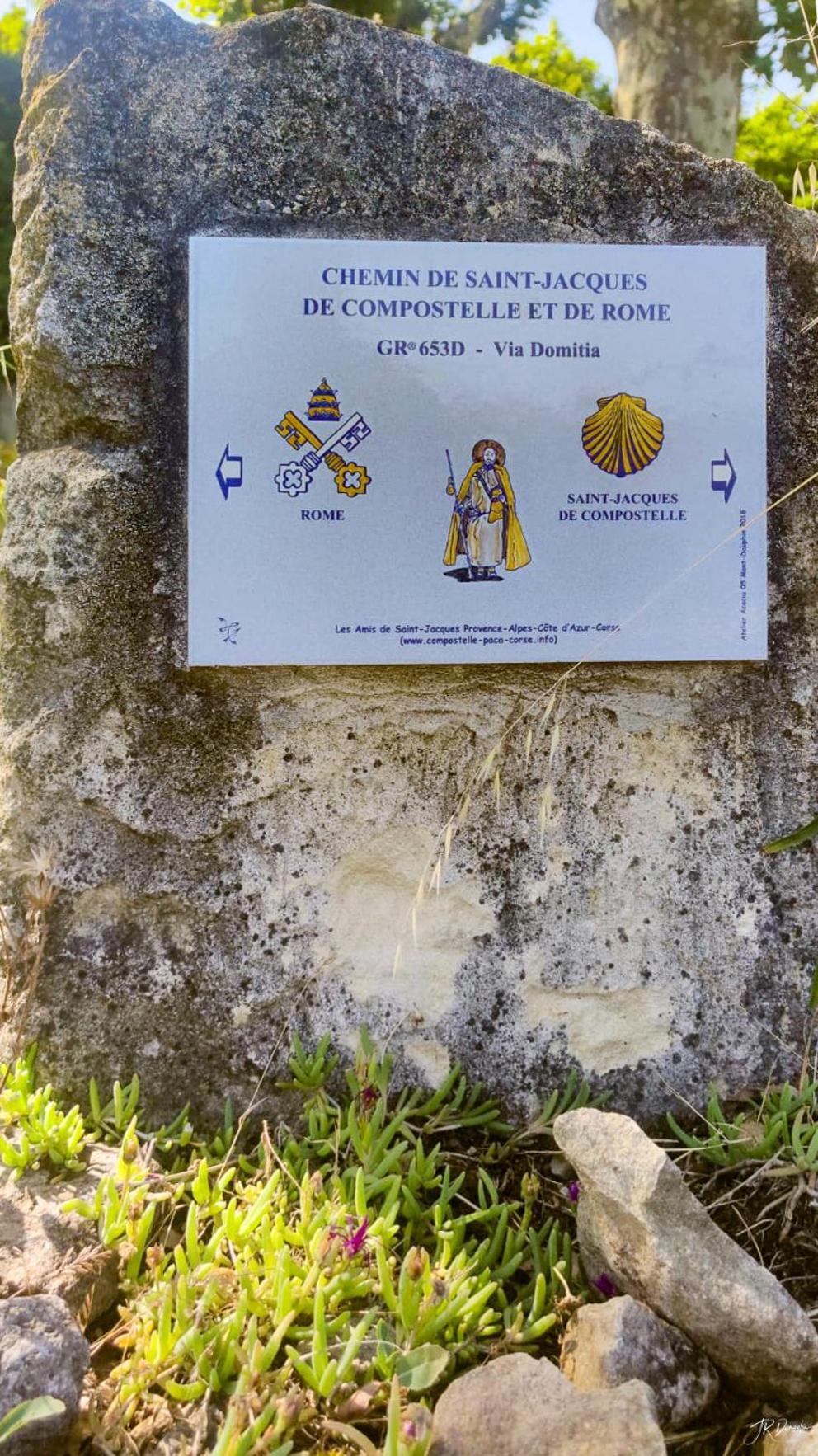 Studio Dans Le Luberon Céreste Exteriér fotografie